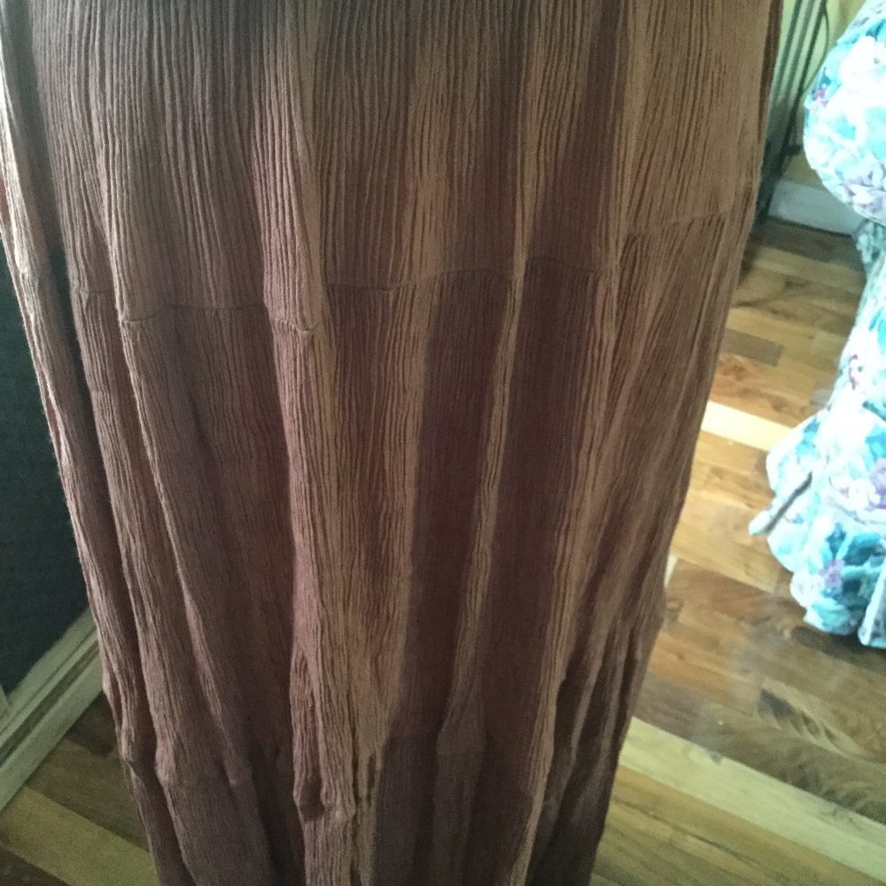 Vintage 1990's broom skirt maxi length a rust color can't get true color picture